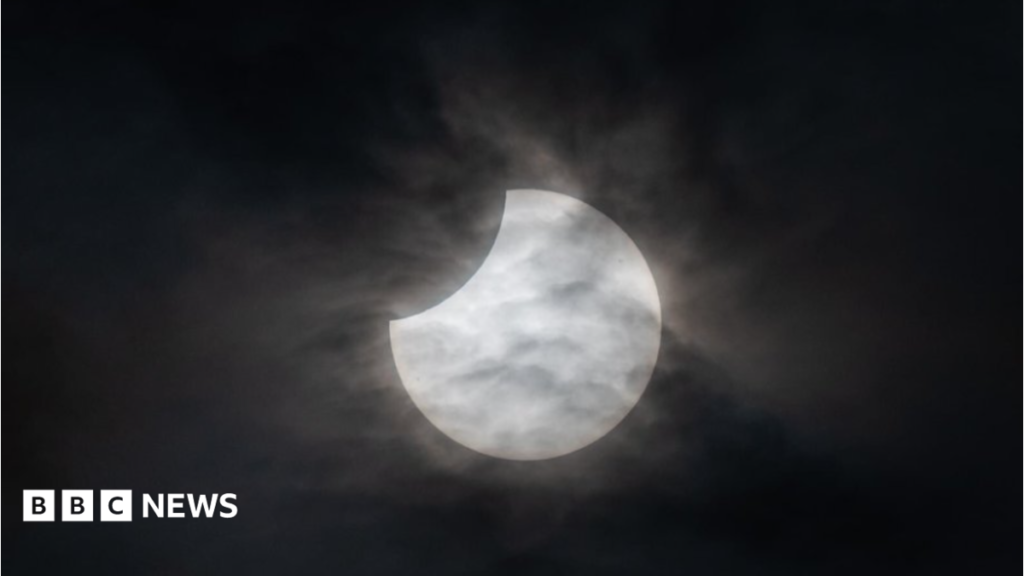 Solar eclipse: Most of sun to be eclipsed across island of Ireland