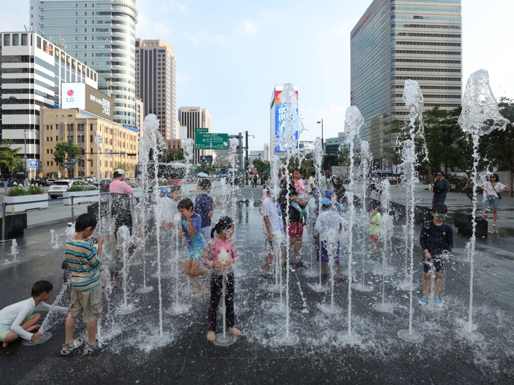 South Korea has hottest day on record amid extreme weather globally | Weather News