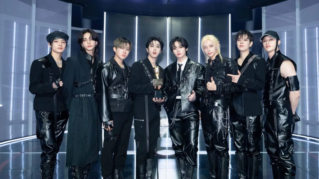 Stray Kids Tie One Of The Biggest Rock Bands Of All Time