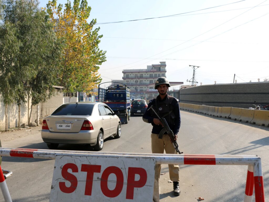 Suicide bomber kills 14 outside police station in Pakistan’s Swat | Conflict News