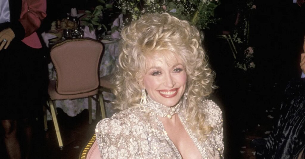 There Are So Many Conspiracy Theories About Dolly Parton and Vaccines