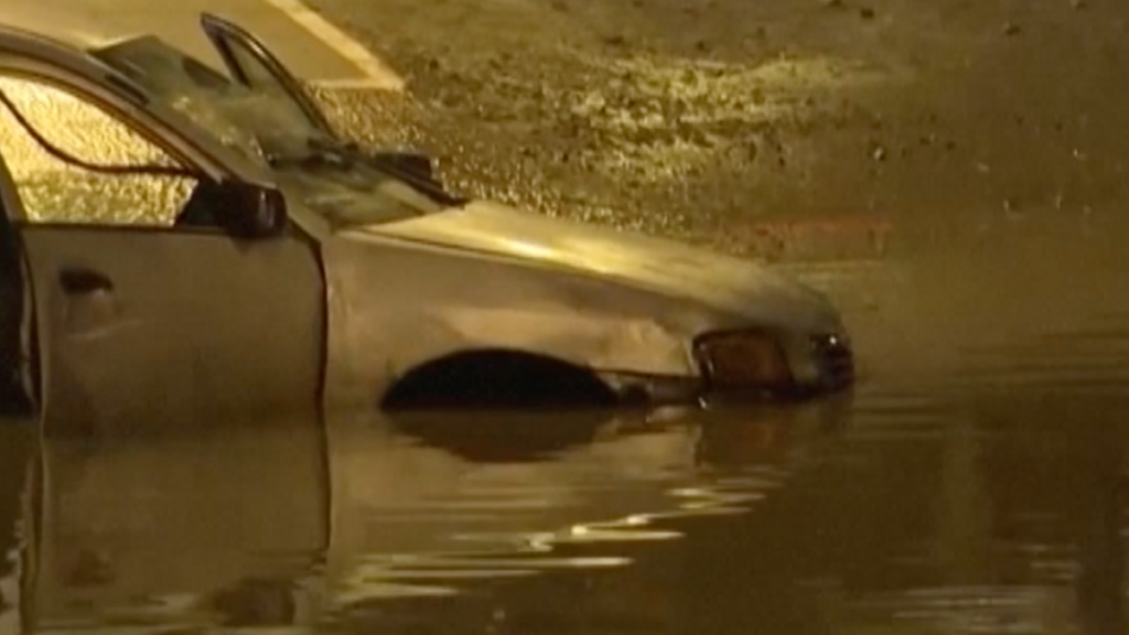 Torrential rains flood homes and roads across Lima, Peru | Floods
