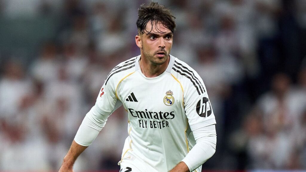 Transfer rumors, news: Liverpool offered Real Madrid CB amid defensive woes Transfer rumors, news: Liverpool offered Real Madrid CB amid defensive woes