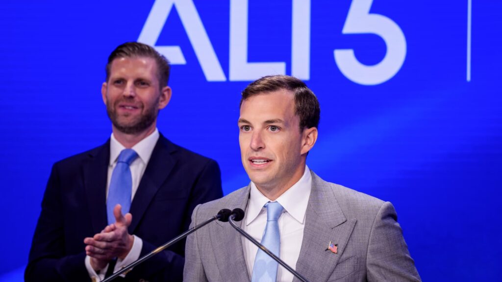 Trump family-backed crypto firm World Liberty gets conditional bank charter approval Trump family-backed crypto firm World Liberty gets conditional bank charter approval
