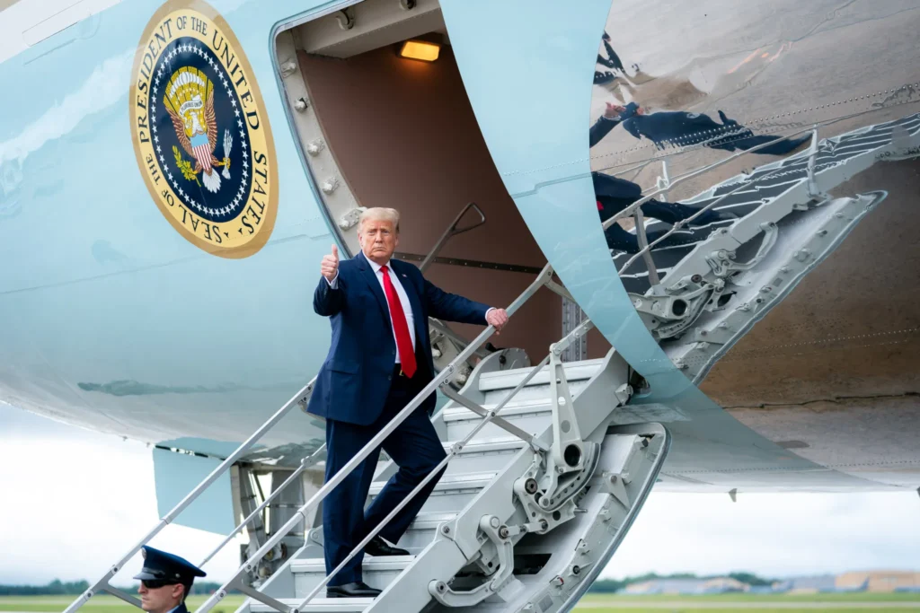 Trump secretly switched planes in Turkey over Iranian threat – Report