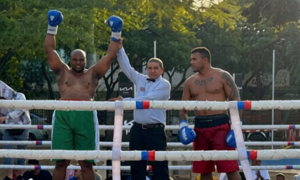 Umohette celebrates 20th career win, hails Anthony Joshua, Itauma