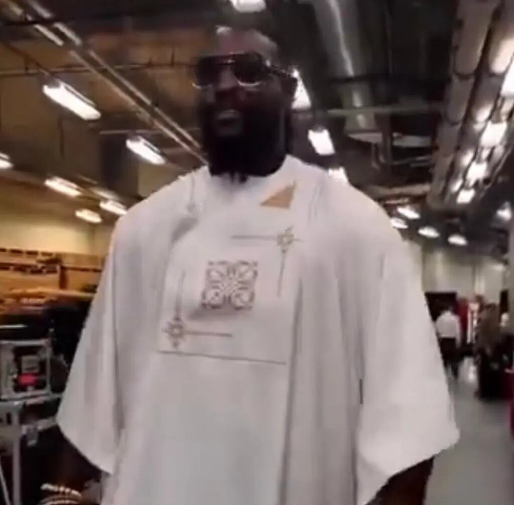 Video: Oba Femi makes agbada entrance on RAW after SummerSlam triumph