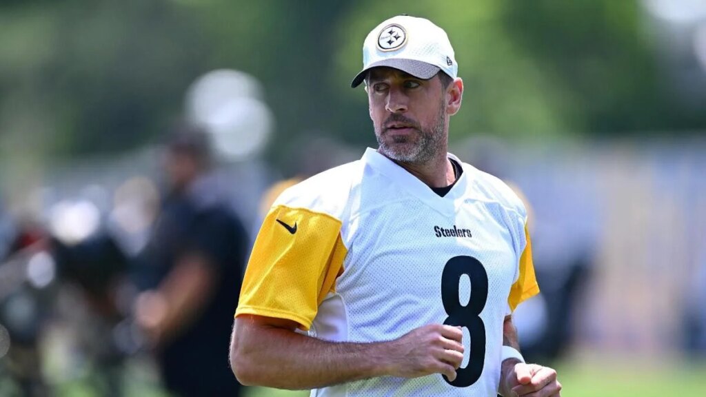 Vindicated Aaron Rodgers primed for one last run at elusive second ring in walk-off season with Steelers