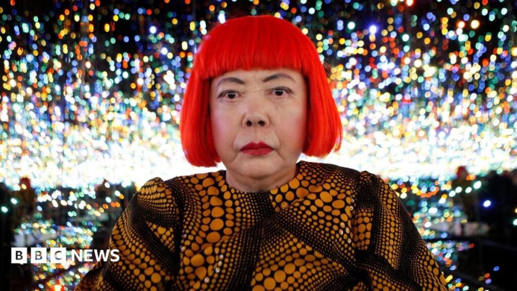 Yayoi Kusama: Japanese avant-garde artist dies aged 97