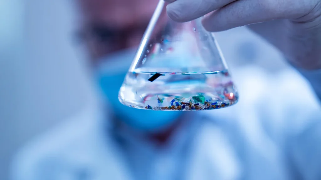 A new process turns plastic waste into gasoline and diesel fuel A new process turns plastic waste into gasoline and diesel fuel
