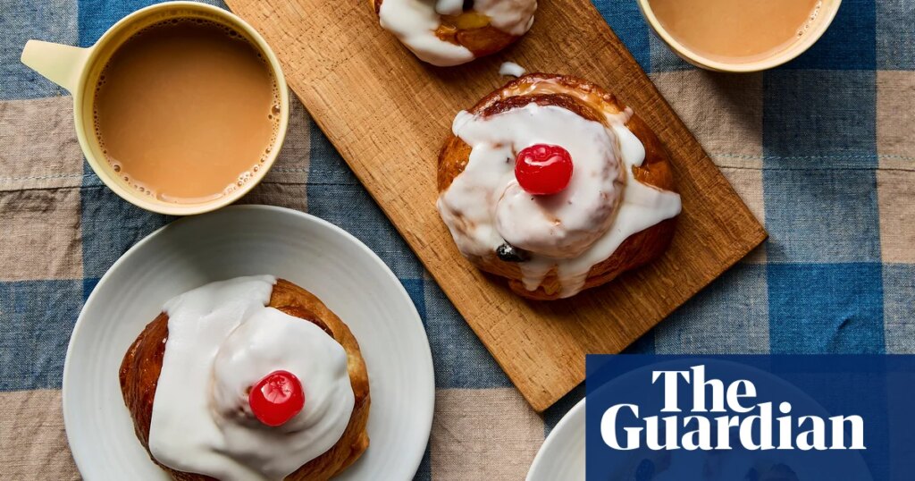 Benjamina Ebuehi’s recipe for Belgian buns | Cake