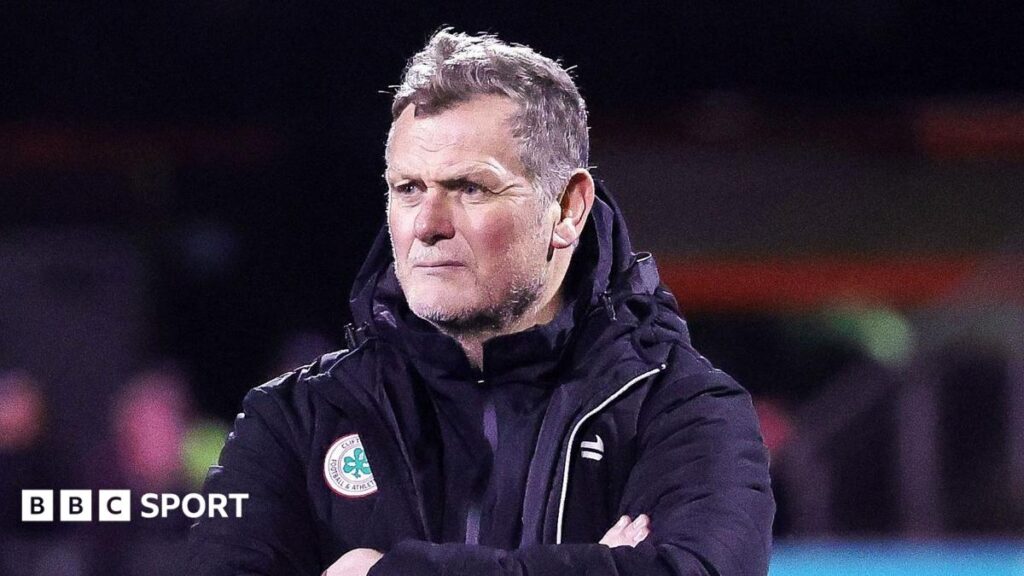 Irish Premiership: Glentoran make approach for Cliftonville boss Magilton