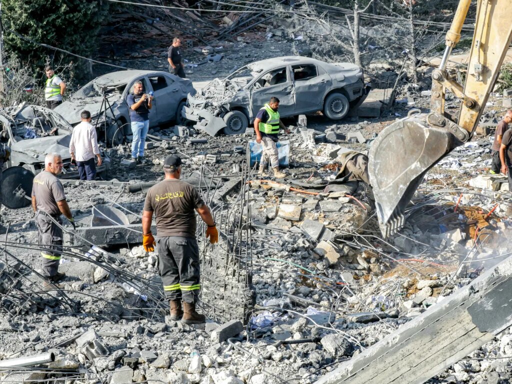 Israeli air attacks kill at least 11 people in southern Lebanon | Israel attacks Lebanon News