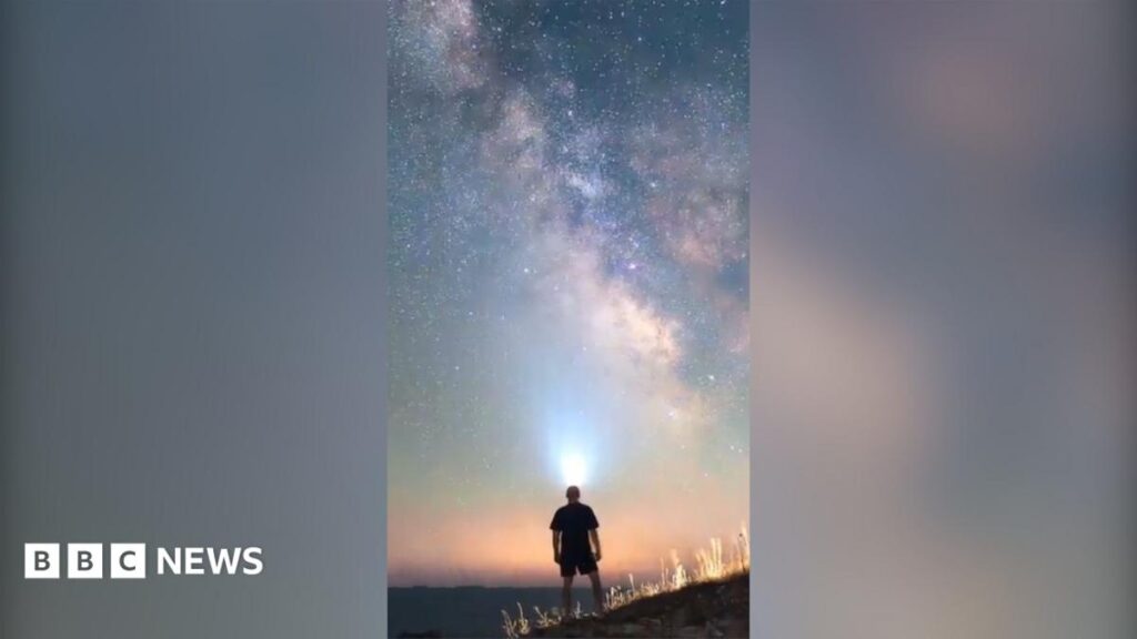 Meteor showers and supermoons: Autumn's night sky highlights Meteor showers and supermoons: Autumn's night sky highlights