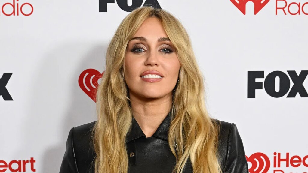 Miley Cyrus Draws 1.5 Million for Hollywood Bowl Concert Tickets