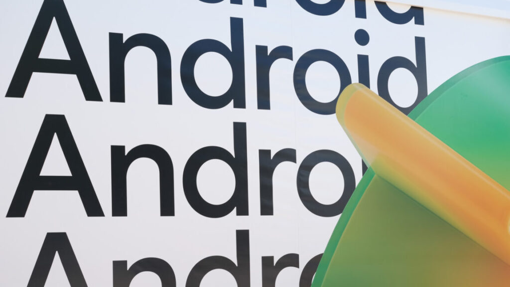 New Android Drop adds remembered items in Find Hub, makes anti-nausea dots official