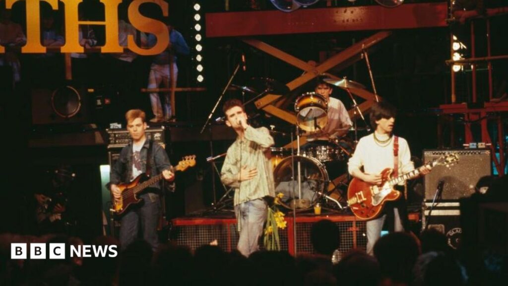Oasis’ Noel Gallagher says Johnny Marr has ‘always been gung-ho’ with his guitars