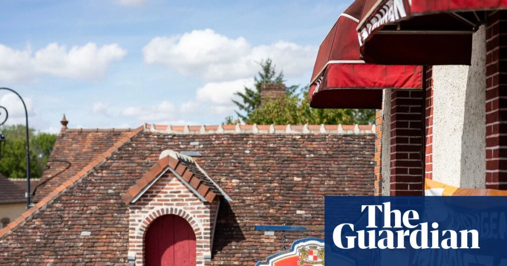 The battle to save the dying heart of rural France: the village bistro | France The battle to save the dying heart of rural France: the village bistro | France