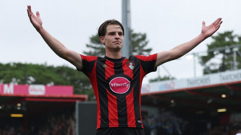 Transfer rumors, news: Chelsea eye Scott to replace Enzo Fernández Transfer rumors, news: Chelsea eye Scott to replace Enzo Fernández