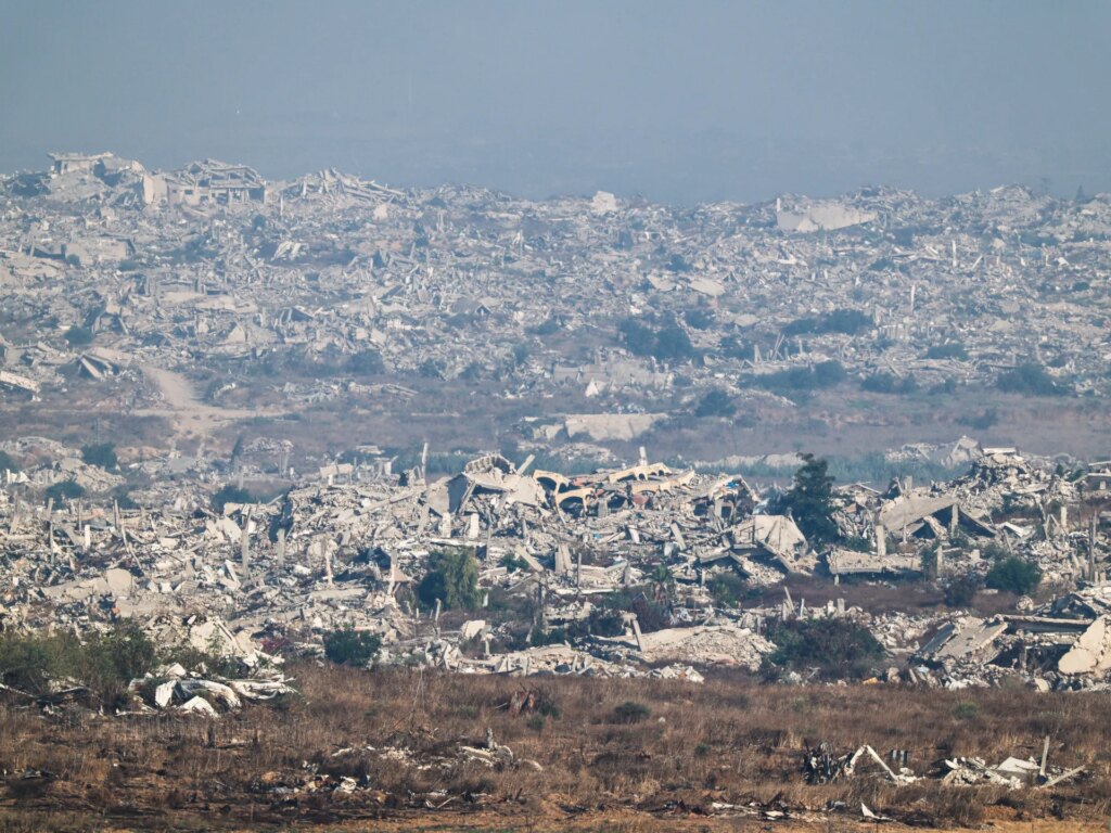 Trump administration plans .8bn sale of 2,000-pound bombs to Israel | Donald Trump News