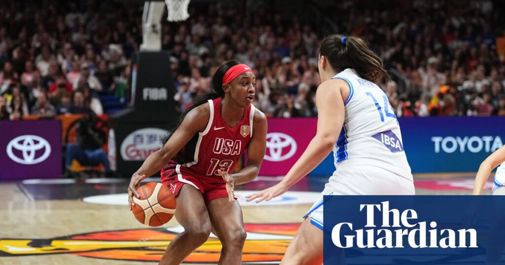 US overcome poor shooting and Italy’s eye-poke claims in edgy Fiba World Cup win | USA women’s basketball team
