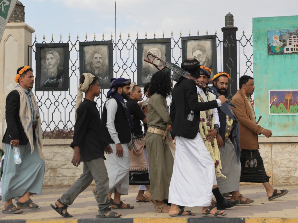 Yemeni forces claim strategic district amid intensified Houthi clashes | Conflict News