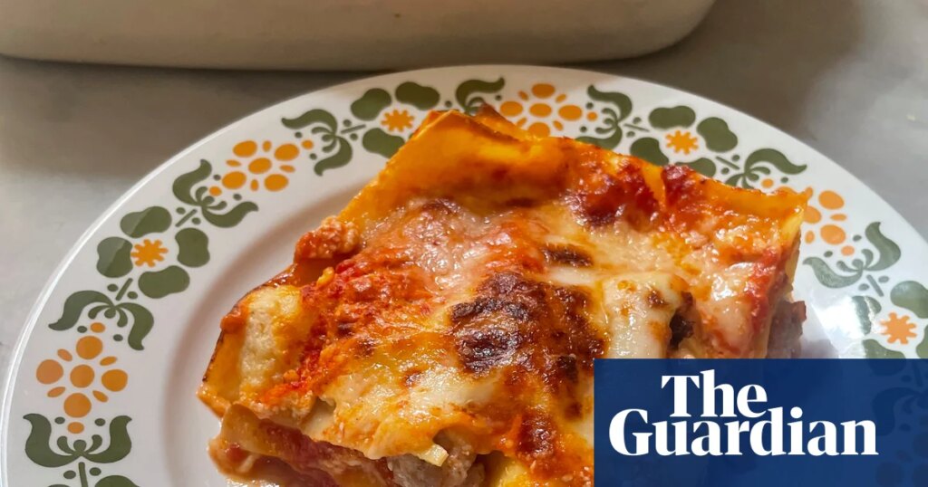 Rachel Roddy’s recipe for lasagne with three cheeses, tomato and tiny meatballs | Food Rachel Roddy’s recipe for lasagne with three cheeses, tomato and tiny meatballs | Food